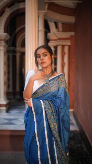Cotton Chhapa Saree with Lace borders- Fishy Lace