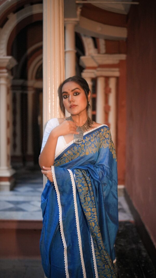 Cotton Chhapa Saree with Lace borders- Fishy Lace