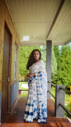 Cotton Chhapa & Tie Dye Fusion Saree- Season's Greetings