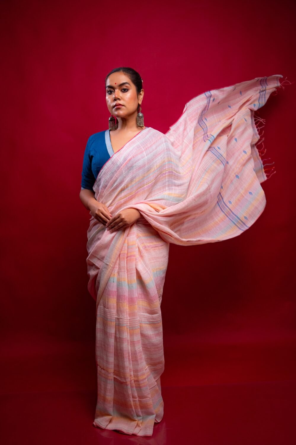 Marshmallow Cotton-Linen Handwoven Jamdani Saree