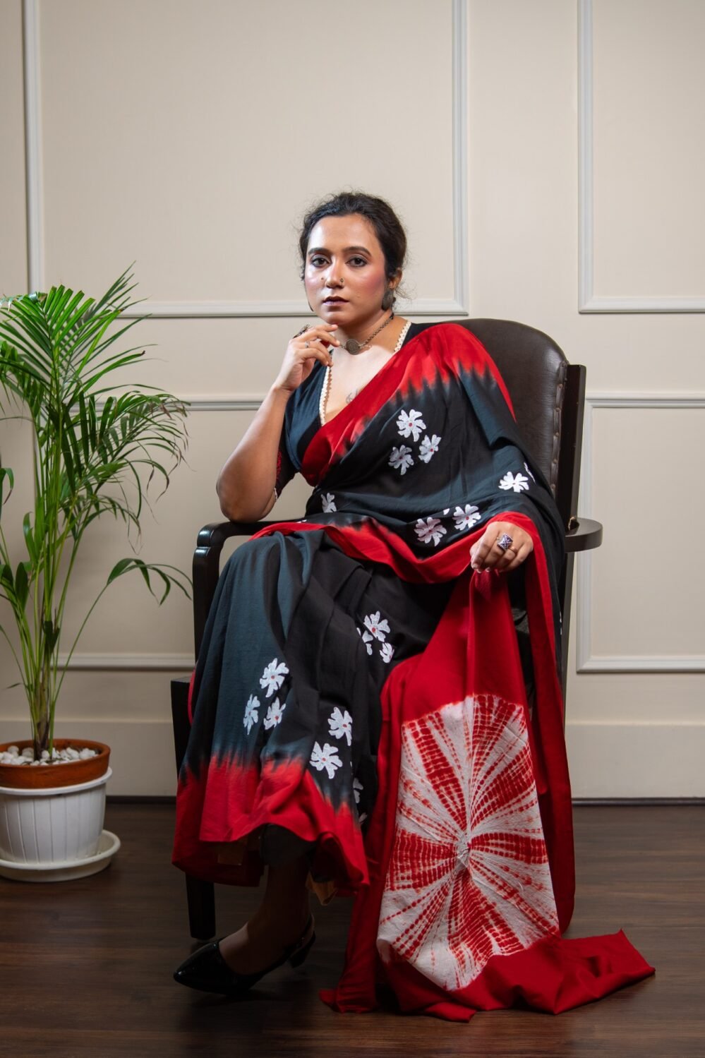 Tie Dye Shiuli Chhapa Pujor Saree- Black