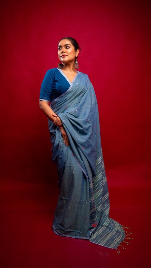 Grey Handwoven Pure Cotton Jamdani Saree