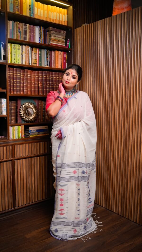 Megh Handwoven Pure Cotton Jamdani Saree