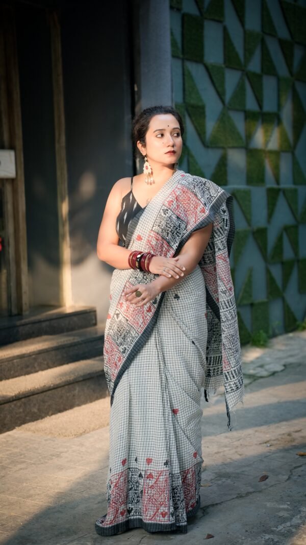 Queen of Hearts Dhaniakhali Cotton Chhapa Saree