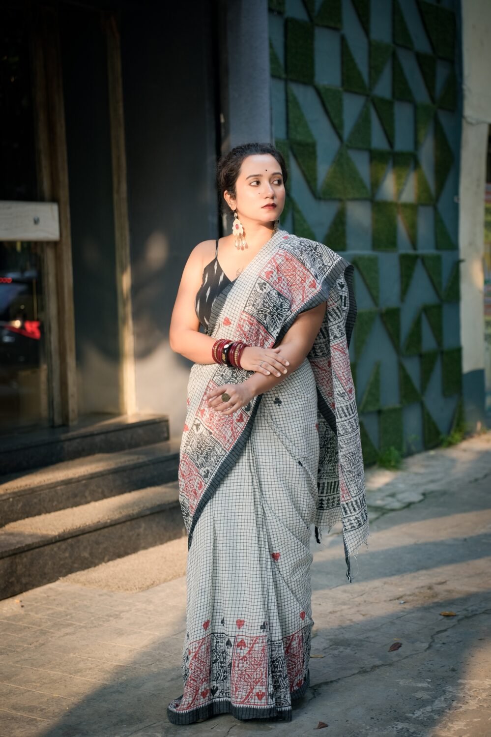 Queen of Hearts Dhaniakhali Cotton Chhapa Saree